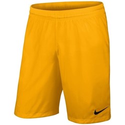 Îmbracaminte Bărbați Pantaloni trei sferturi Nike Laser Woven Iii Short NB galben