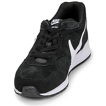Nike VENTURE RUNNER SUEDE Negru / Alb