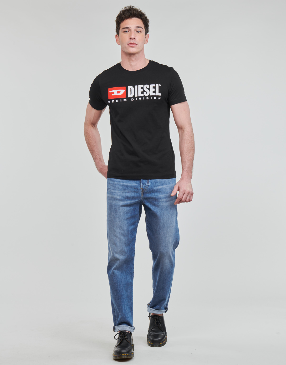 Îmbracaminte Bărbați Jeans drepti Diesel 2020 D-VIKER Albastru / LuminoasĂ