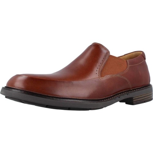 Pantofi Bărbați Pantofi Oxford
 Clarks 26120333 Maro